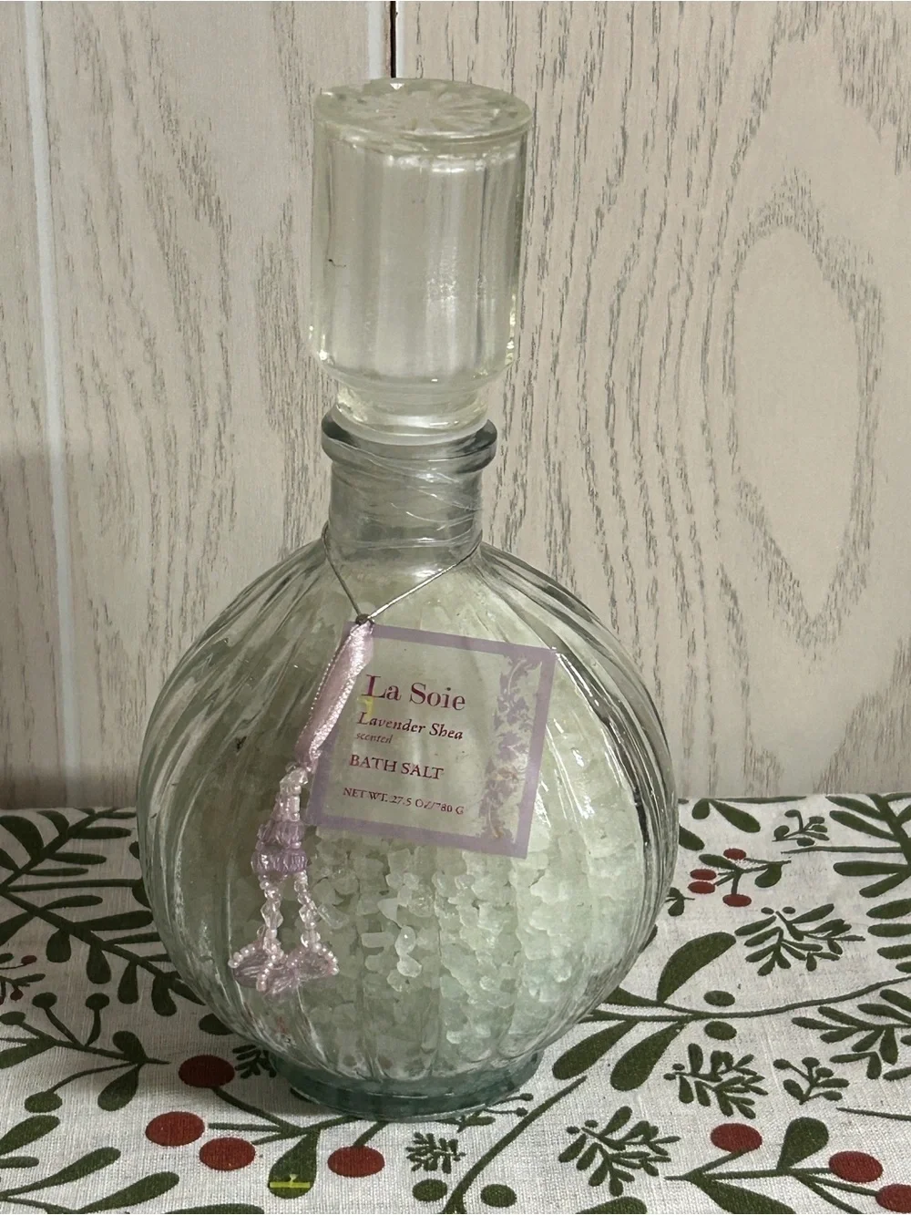 NWT La Soie Lavender Shea Scented Bath Salt in ribbed Glass Bottle